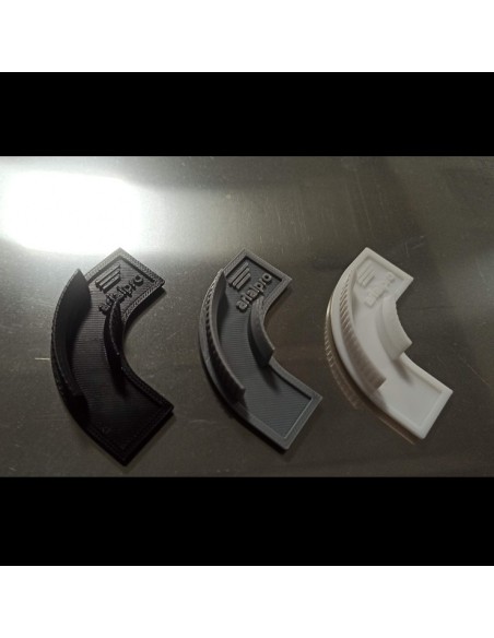 Tapón plástico para perfil curvo de aluminio en proyectos camper