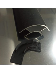 Tapón plástico para perfil curvo de aluminio en proyectos camper 2