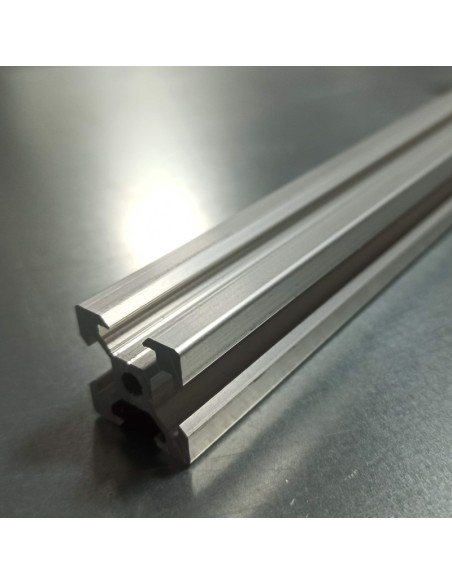 Perfil 2020V tipo VSLOT 6mm Aluminio 6063 T6 anodizado plata