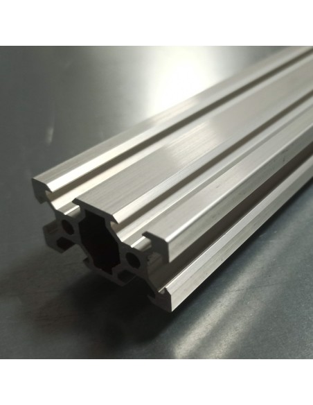 Perfil 2040V tipo VSLOT 6mm Aluminio 6063 T6 anodizado PLATA